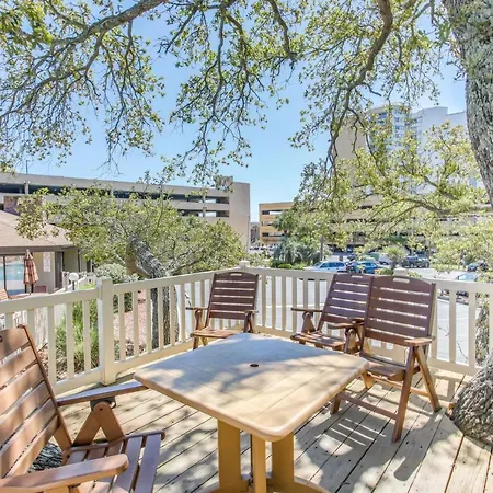 Myrtle Beach Condo With Pool - Walk To Beach!